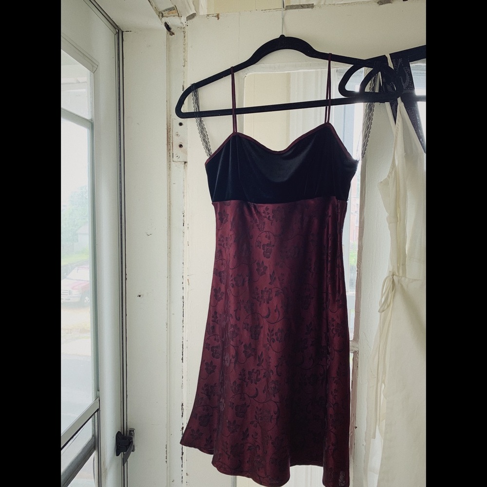 Velvet/ satin floral mini